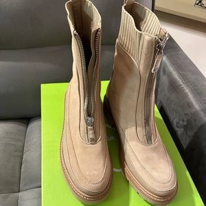 Sam Edelman Boots, Leone, Sesame Suede 11 M (41 EUR)